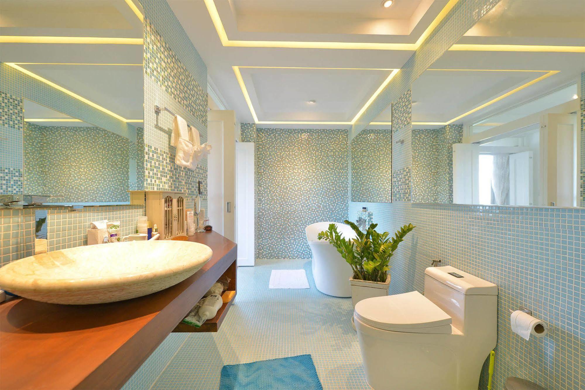 Boracay Karuna Luxury Suites Balabag  ภายนอก รูปภาพ